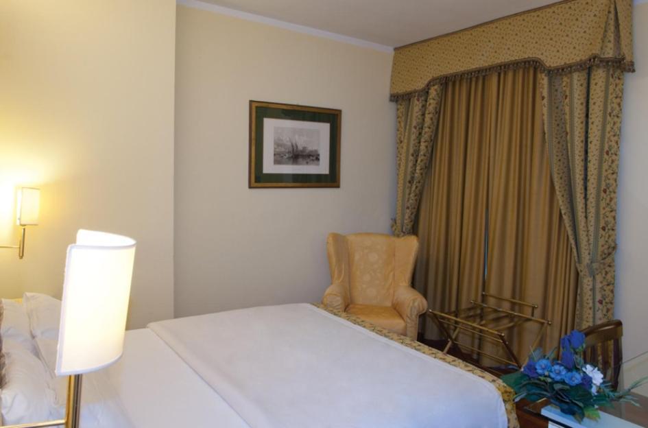 Hotel La Bussola Novara Eksteriør billede